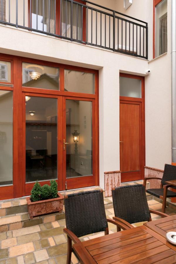 Foter Rezidencia Apartamento Győr Exterior foto
