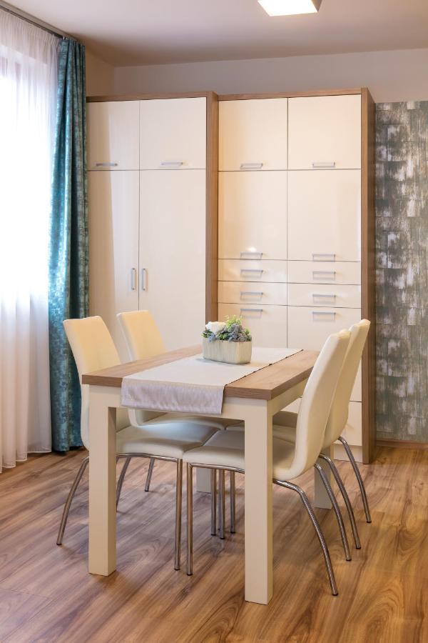 Foter Rezidencia Apartamento Győr Exterior foto